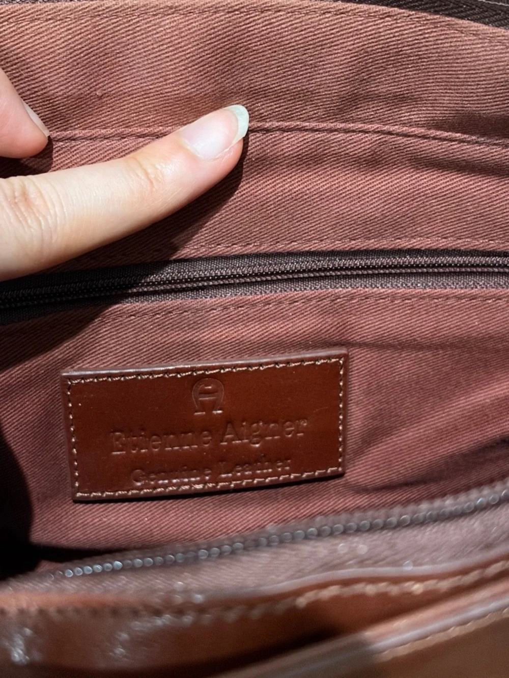 Vintage Etienne Aigner Bag - Picture 7 of 9